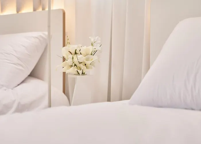 Line 2 , Direct Access To Seongsu, Jamsil, Hongdae, Ddp , 2-story For 6 People , Bedding , Kspo, Lotte World 서울특별시