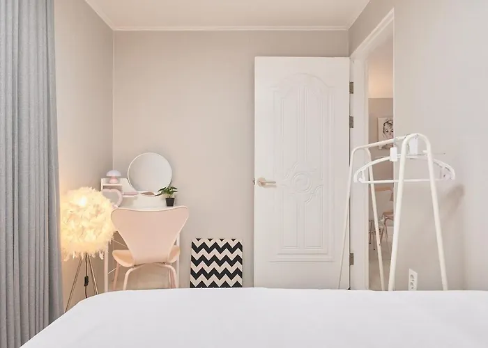 아파트 Line 2 , Direct Access To Seongsu, Jamsil, Hongdae, Ddp , 2-story For 6 People , Bedding , Kspo, Lotte World *