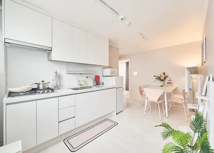 아파트 Line 2 , Direct Access To Seongsu, Jamsil, Hongdae, Ddp , 2-story For 6 People , Bedding , Kspo, Lotte World