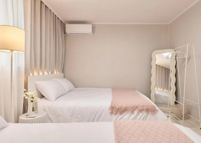 아파트 Line 2 , Direct Access To Seongsu, Jamsil, Hongdae, Ddp , 2-story For 6 People , Bedding , Kspo, Lotte World *