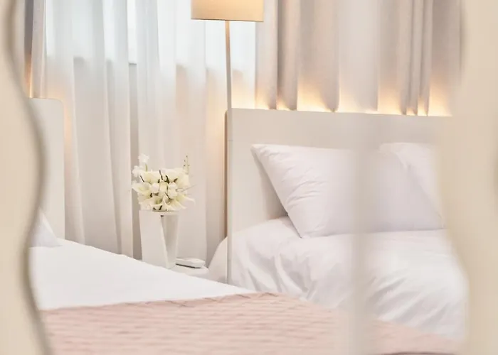 Line 2 , Direct Access To Seongsu, Jamsil, Hongdae, Ddp , 2-story For 6 People , Bedding , Kspo, Lotte World 아파트