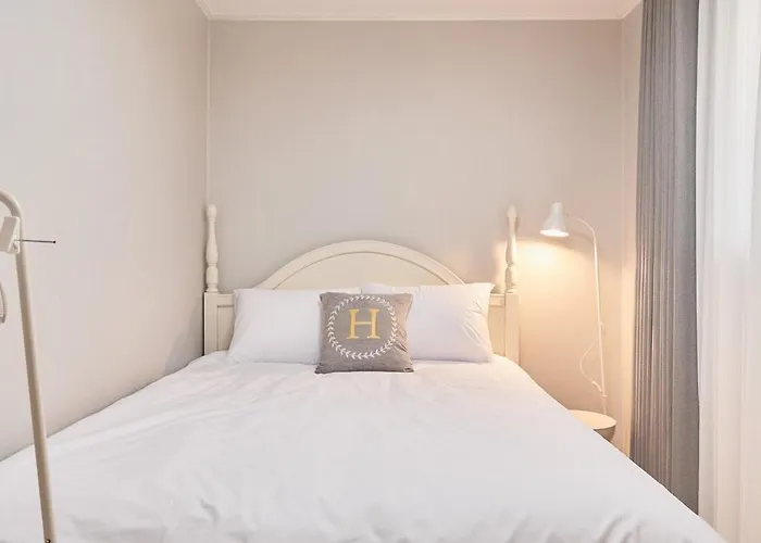 아파트 Line 2 , Direct Access To Seongsu, Jamsil, Hongdae, Ddp , 2-story For 6 People , Bedding , Kspo, Lotte World *