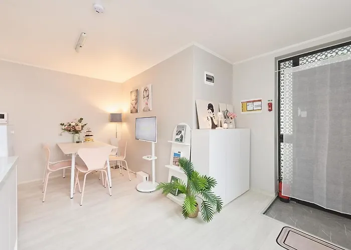 아파트 Line 2 , Direct Access To Seongsu, Jamsil, Hongdae, Ddp , 2-story For 6 People , Bedding , Kspo, Lotte World *